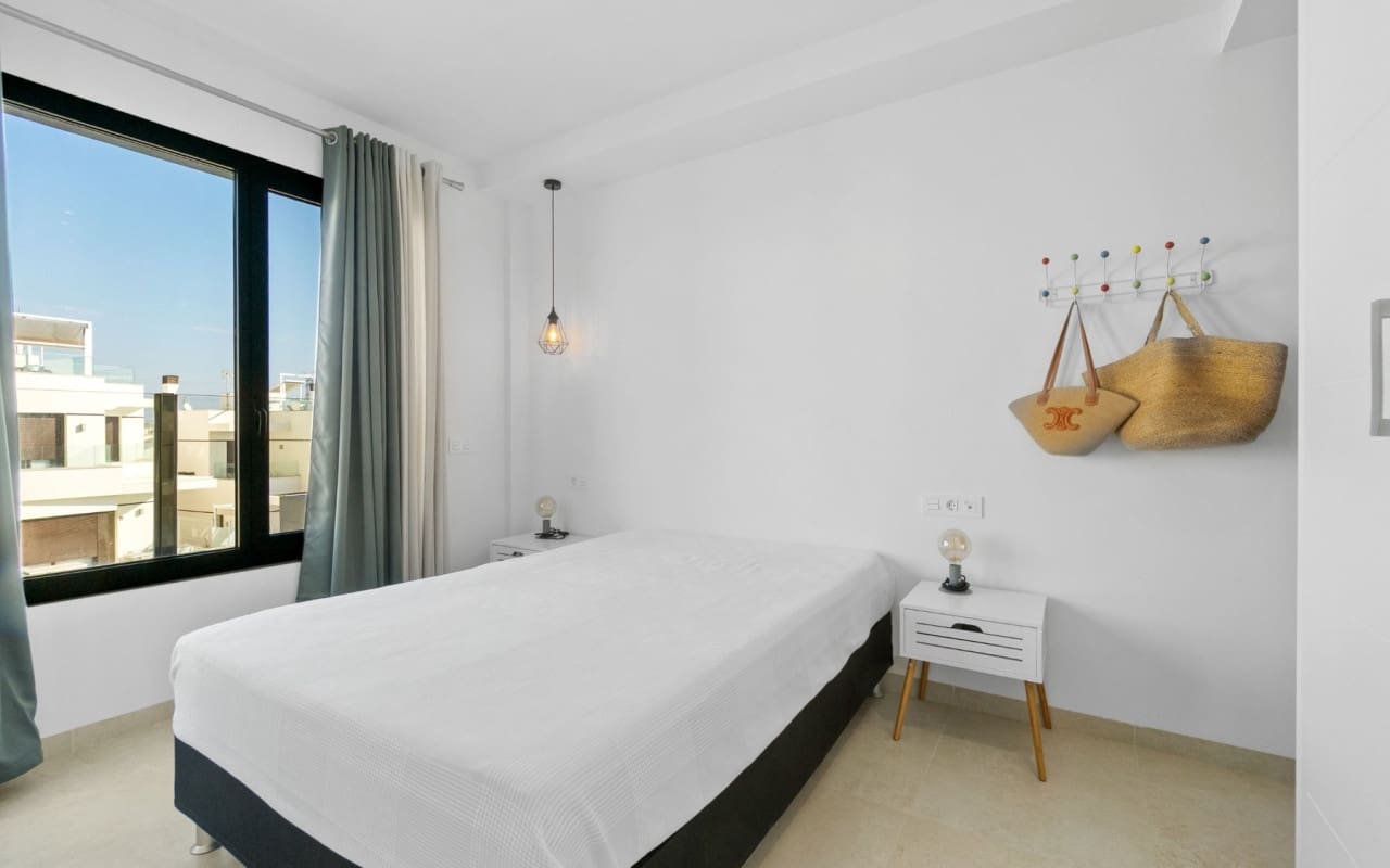 3 sypialnia Dom na sprzedaż w Villamartin z basenem - 325 000 € (Ref: 9428160)