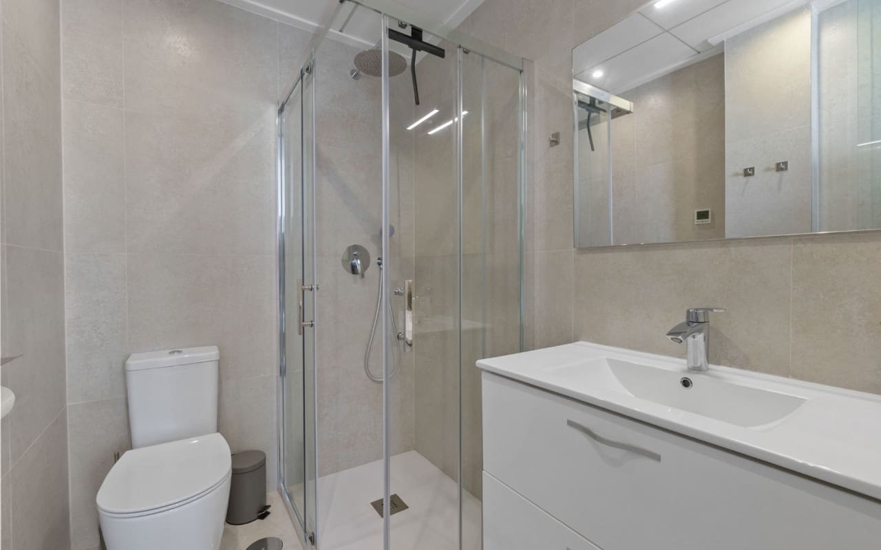 3 sypialnia Dom na sprzedaż w Villamartin z basenem - 325 000 € (Ref: 9428160)