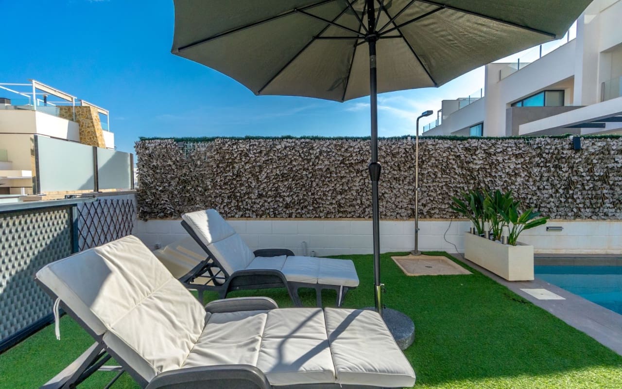 3 sypialnia Dom na sprzedaż w Villamartin z basenem - 325 000 € (Ref: 9428160)