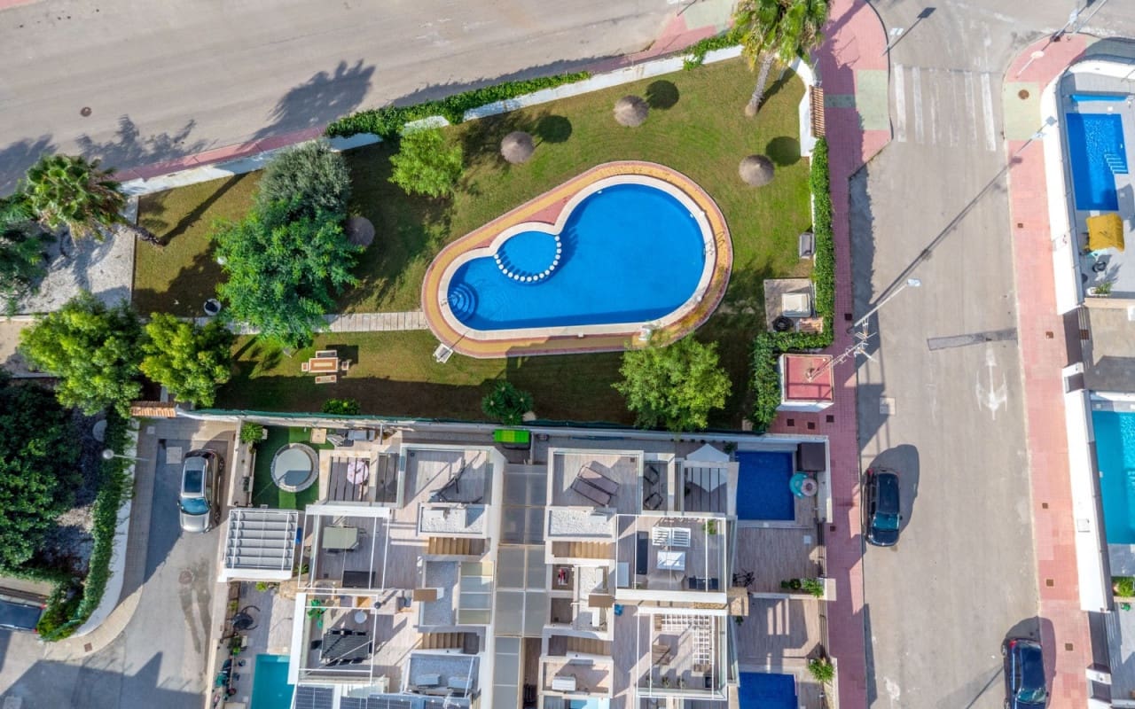 3 sypialnia Dom na sprzedaż w Villamartin z basenem - 325 000 € (Ref: 9428160)