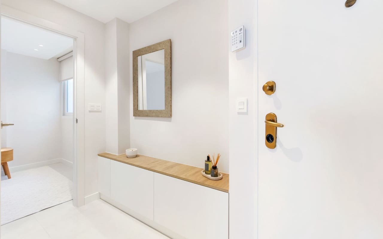 3 soveværelse Strandlejlighed til salg i Torrevieja med swimmingpool - € 359.000 (Ref: 9428164)