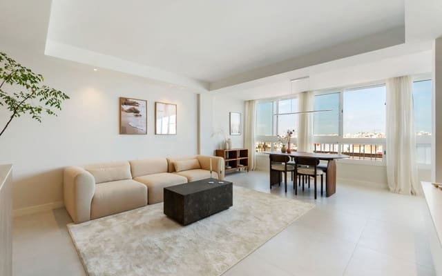 3 bedroom Beach Apartment for sale in Playa del Acequión, Torrevieja with pool - € 359,000 (Ref: 9428164)