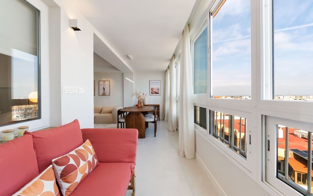 3 soveværelse Strandlejlighed til salg i Torrevieja med swimmingpool - € 359.000 (Ref: 9428164)