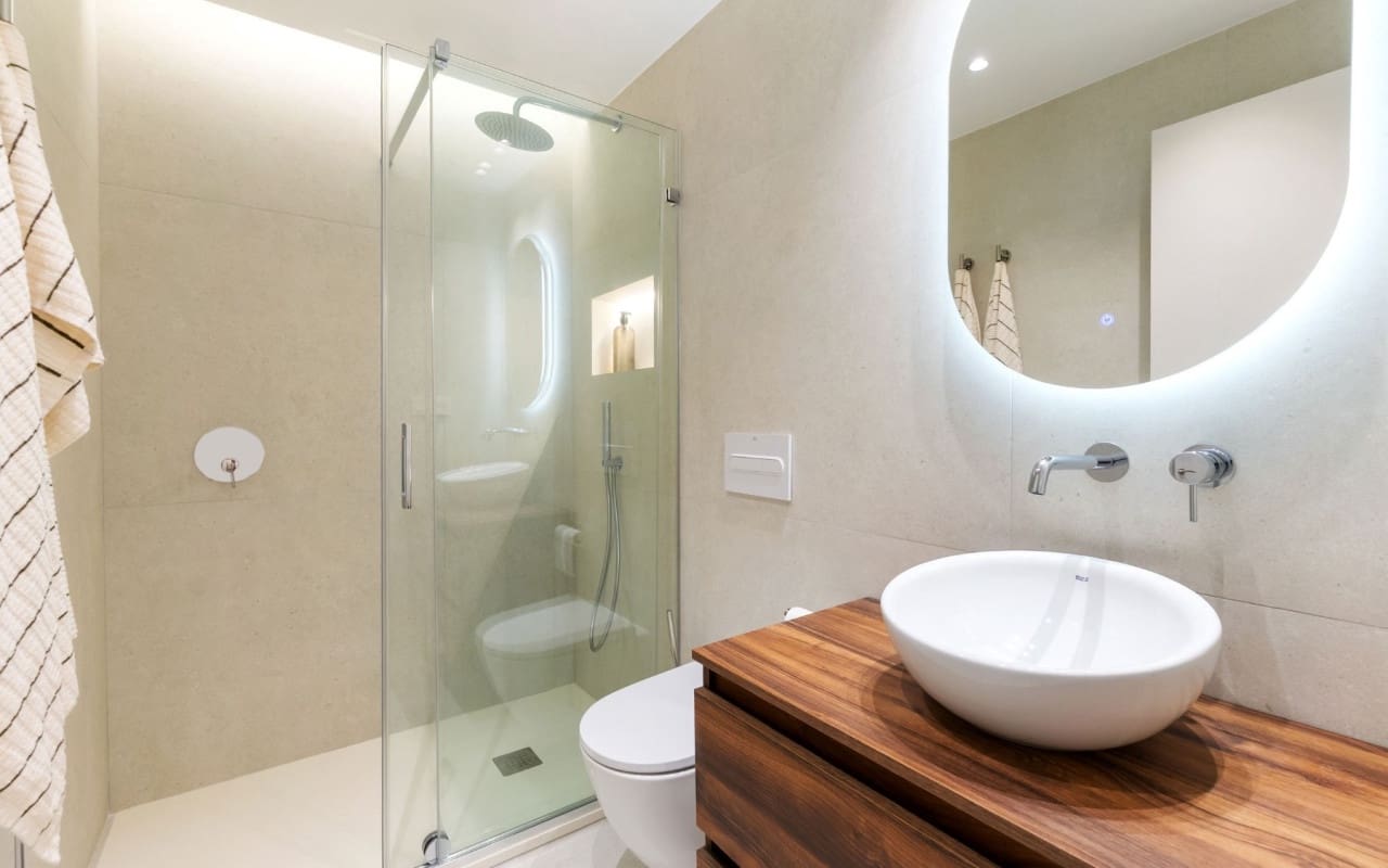 3 soveværelse Strandlejlighed til salg i Torrevieja med swimmingpool - € 359.000 (Ref: 9428164)