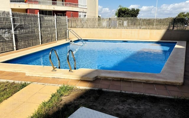 2 soveværelse Lejlighed til salg i Puerto Deportivo, Guardamar del Segura med swimmingpool - € 209.000 (Ref: 9428165)