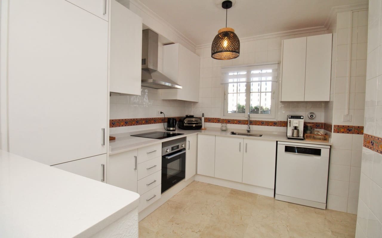 2 chambre Maison de Ville à vendre à Villamartin avec piscine - 244 990 € (Ref: 9444756)