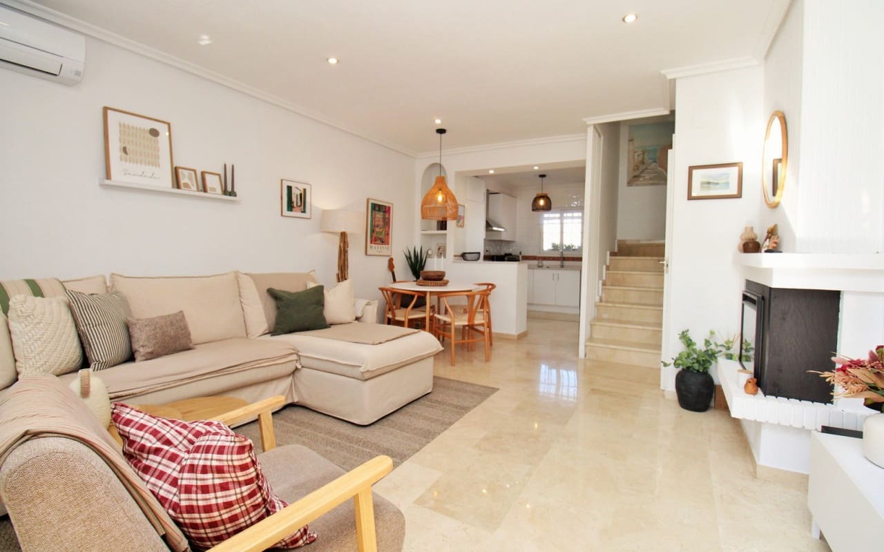 2 chambre Maison de Ville à vendre à Villamartin avec piscine - 244 990 € (Ref: 9444756)