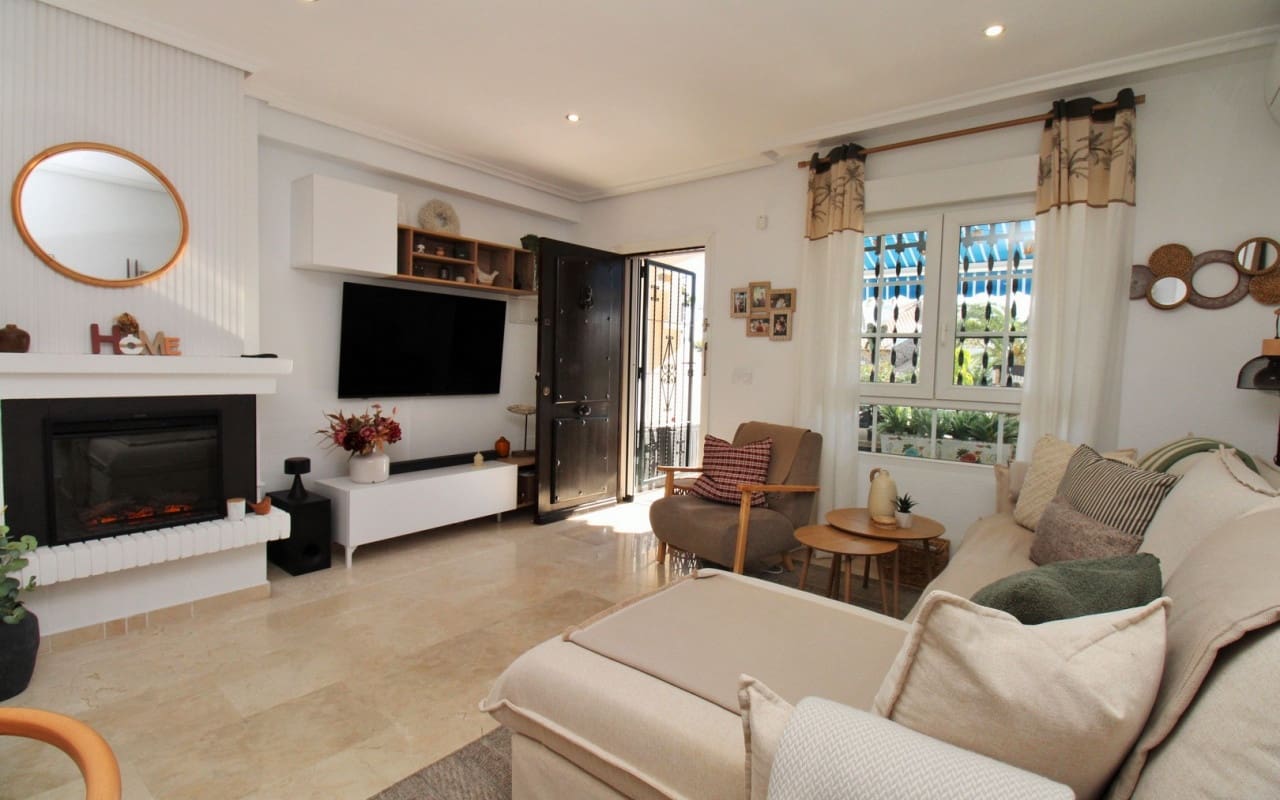 2 chambre Maison de Ville à vendre à Villamartin avec piscine - 244 990 € (Ref: 9444756)