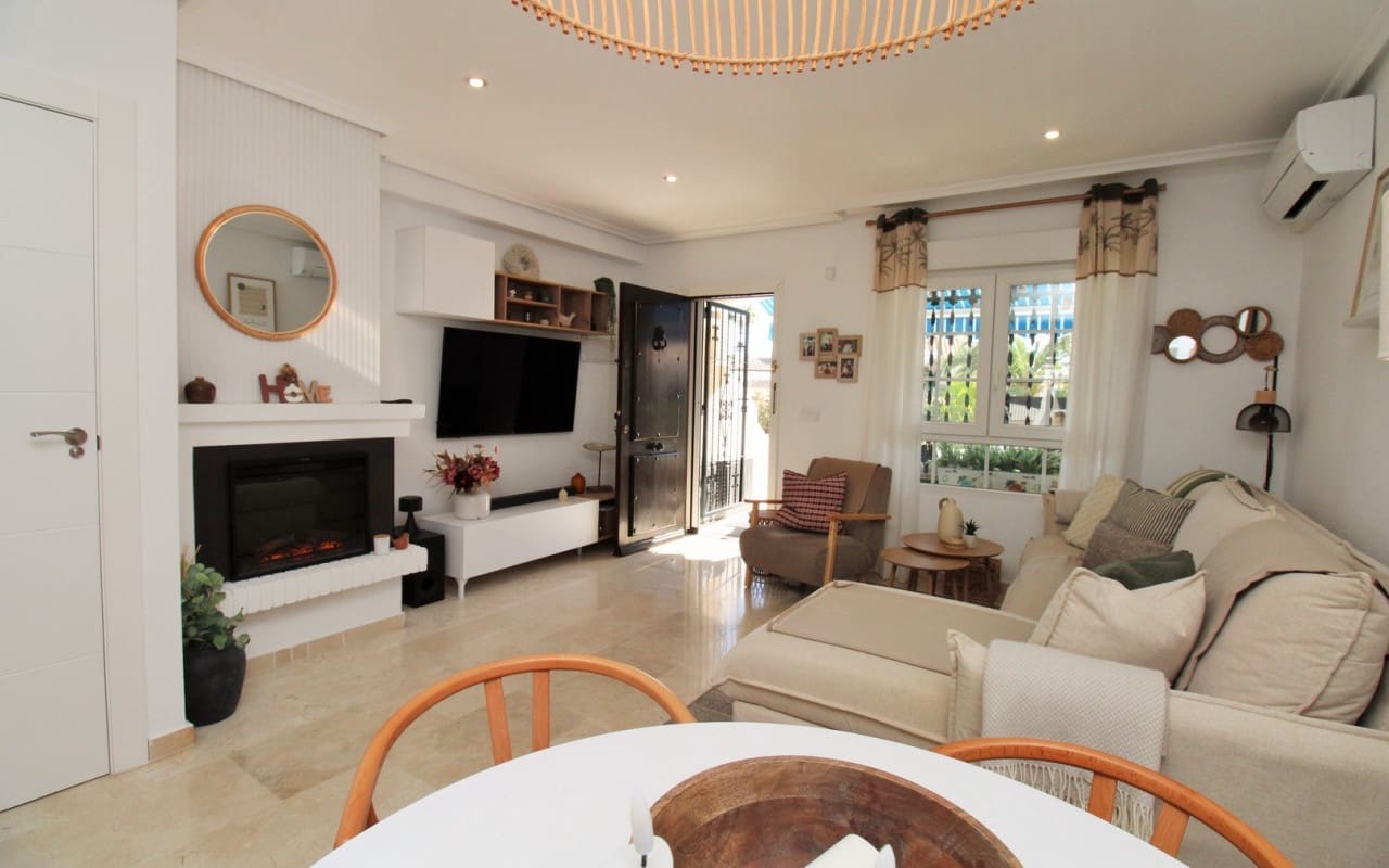 2 chambre Maison de Ville à vendre à Villamartin avec piscine - 244 990 € (Ref: 9444756)