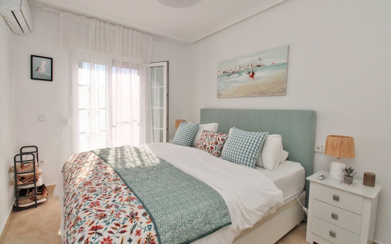 2 chambre Maison de Ville à vendre à Villamartin avec piscine - 244 990 € (Ref: 9444756)