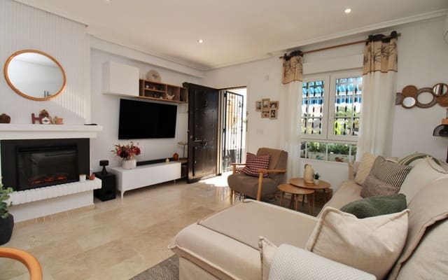 2 slaapkamer Huis te koop in Villamartin, Orihuela met zwembad - € 244.990 (Ref: 9444756)