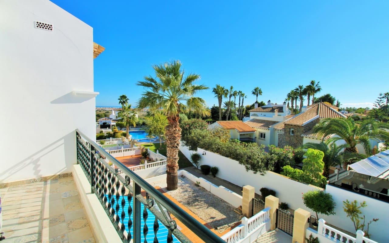 2 chambre Maison de Ville à vendre à Villamartin avec piscine - 244 990 € (Ref: 9444756)