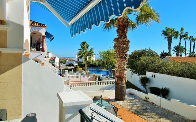 2 slaapkamer Huis te koop in Villamartin, Orihuela met zwembad - € 244.990 (Ref: 9444756)