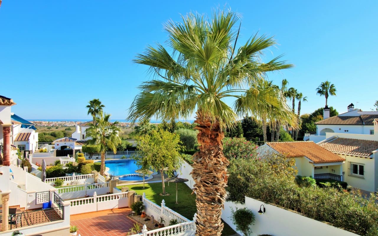 2 chambre Maison de Ville à vendre à Villamartin avec piscine - 244 990 € (Ref: 9444756)