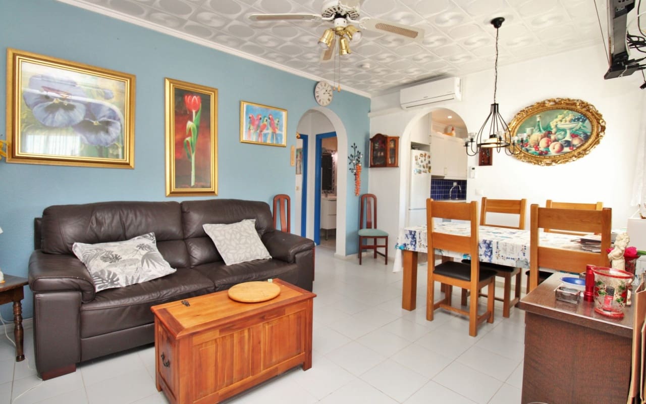 2 sovrum Villa till salu i El Chaparral med pool - 279 000 € (Ref: 9444757)