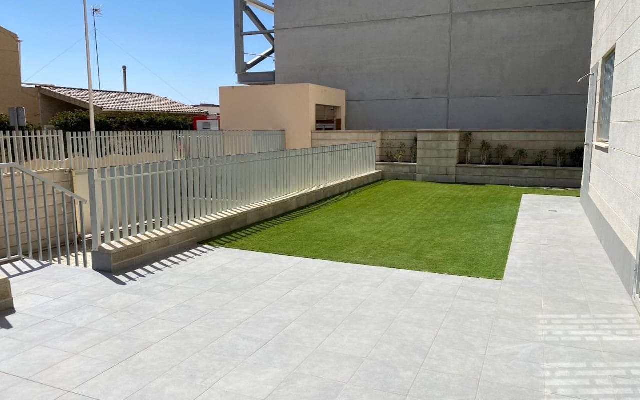 2 soveværelse Lejlighed til salg i Torrevieja med swimmingpool - € 340.000 (Ref: 9444759)