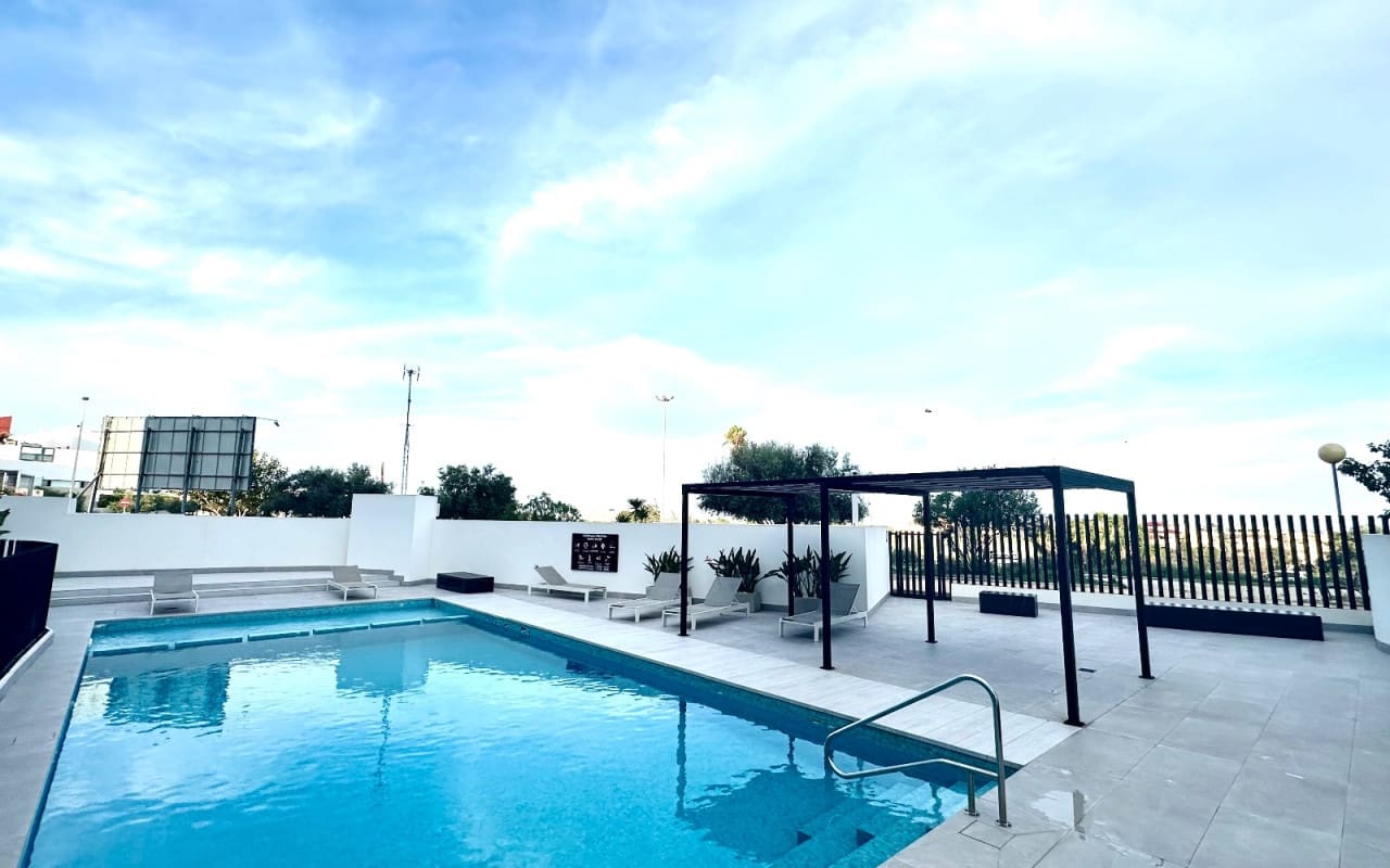 3 bedroom Apartment for sale in Guardamar del Segura with pool - € 375,000 (Ref: 9444760)