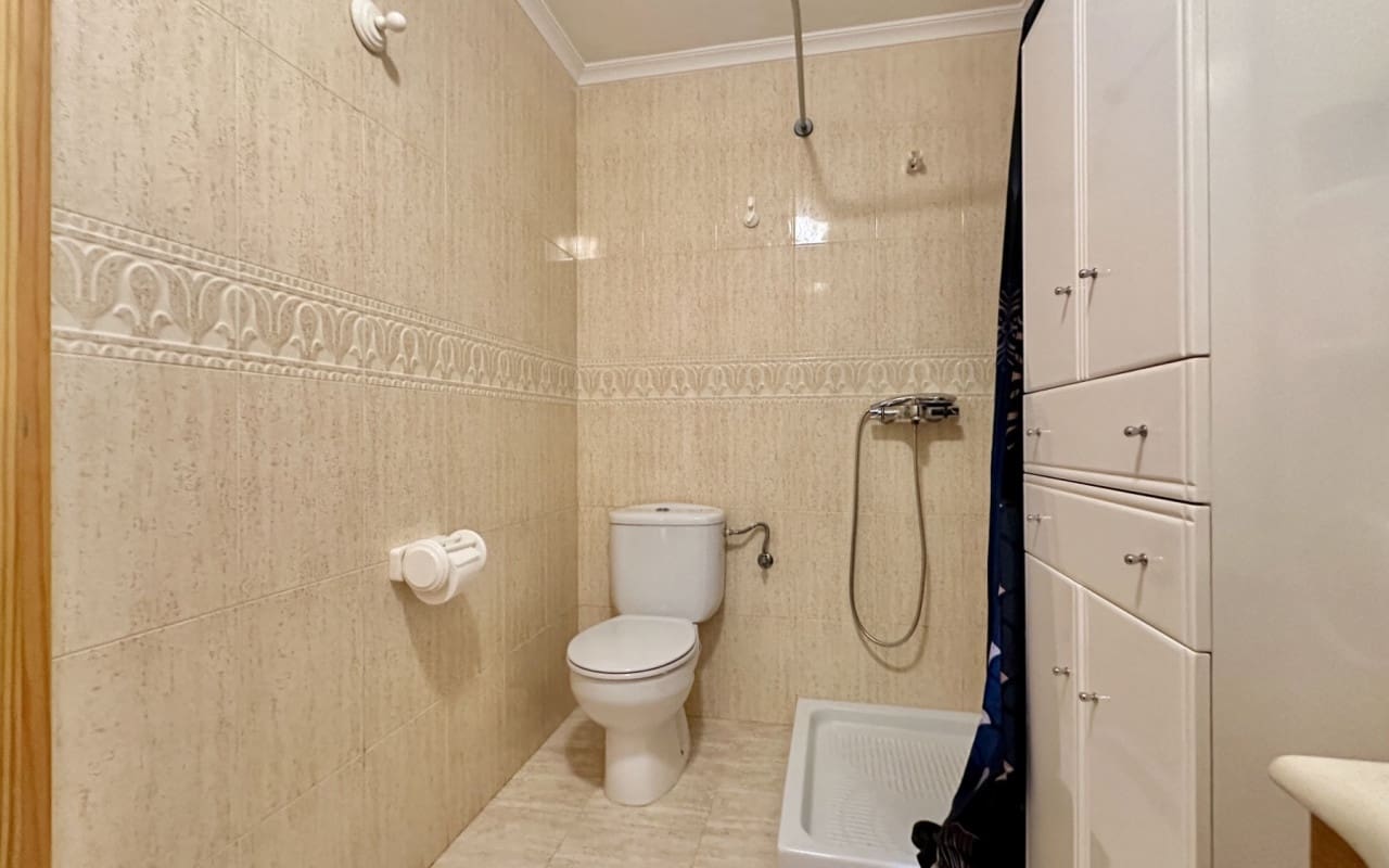 3 Zimmer Apartment zu verkaufen in Playa Flamenca mit Pool - 289.000 € (Ref: 9444761)