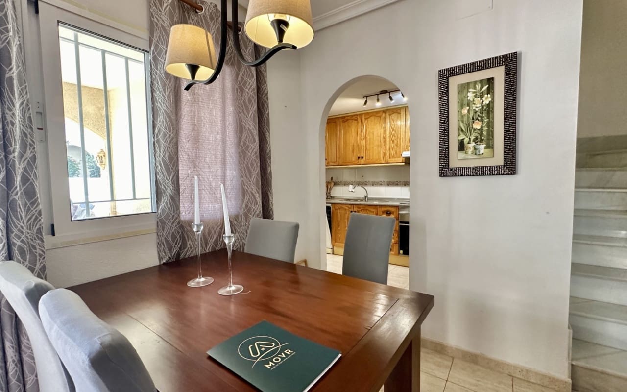 3 Zimmer Apartment zu verkaufen in Playa Flamenca mit Pool - 289.000 € (Ref: 9444761)