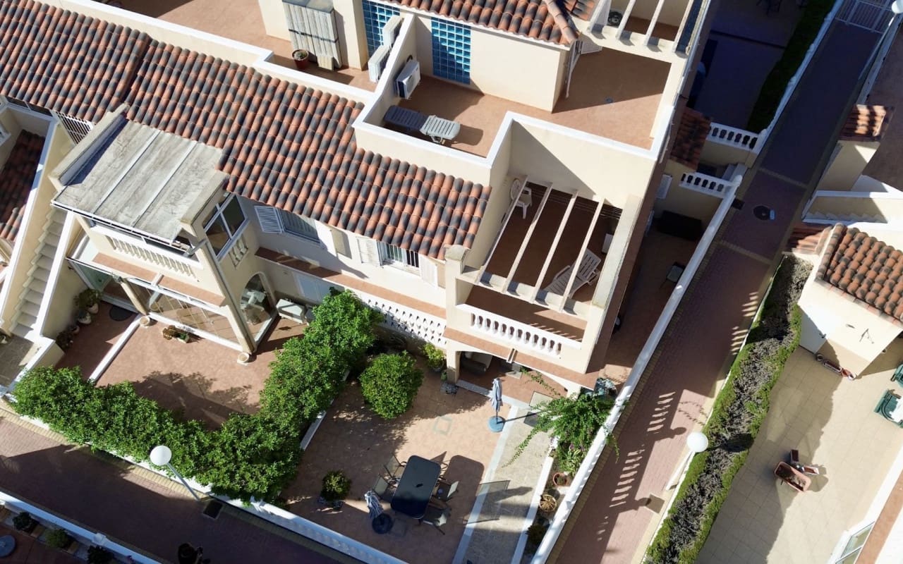 3 Zimmer Apartment zu verkaufen in Playa Flamenca mit Pool - 289.000 € (Ref: 9444761)