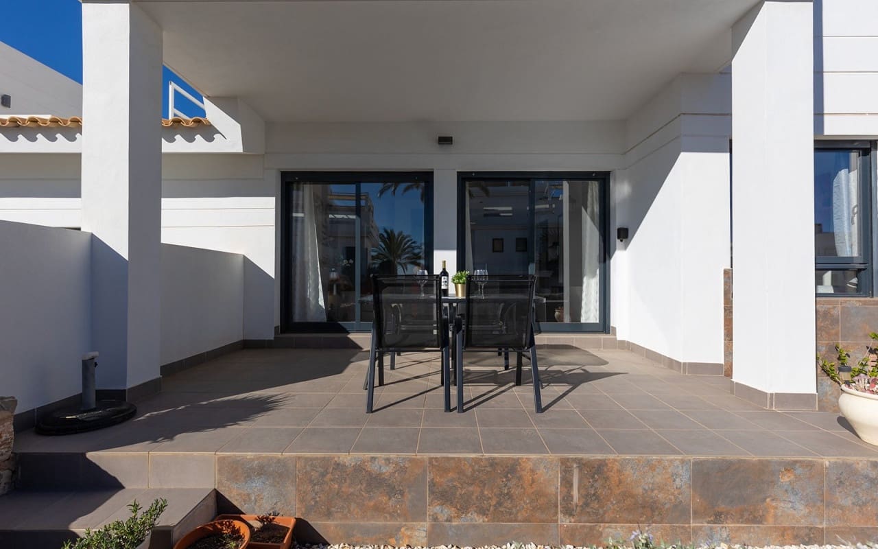 2 makuuhuone Huoneisto myytävänä paikassa Las Ramblas Golf mukana uima-altaan - 234 999 € (Ref: 9444762)