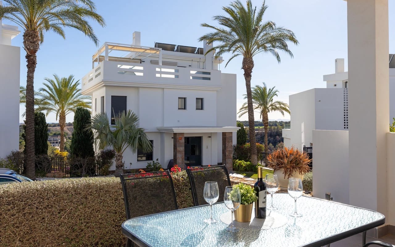 2 makuuhuone Huoneisto myytävänä paikassa Las Ramblas Golf mukana uima-altaan - 234 999 € (Ref: 9444762)