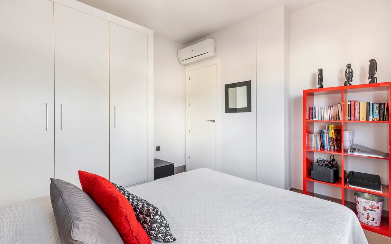 2 makuuhuone Huoneisto myytävänä paikassa Las Ramblas Golf mukana uima-altaan - 234 999 € (Ref: 9444762)