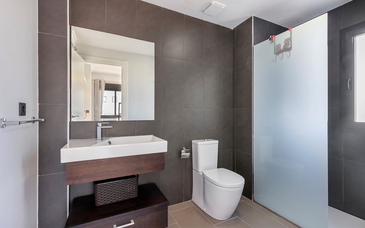 2 makuuhuone Huoneisto myytävänä paikassa Las Ramblas Golf mukana uima-altaan - 234 999 € (Ref: 9444762)