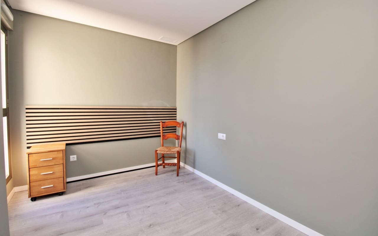 2 soveværelse Penthouse til salg i Villamartin med swimmingpool - € 289.900 (Ref: 9444764)