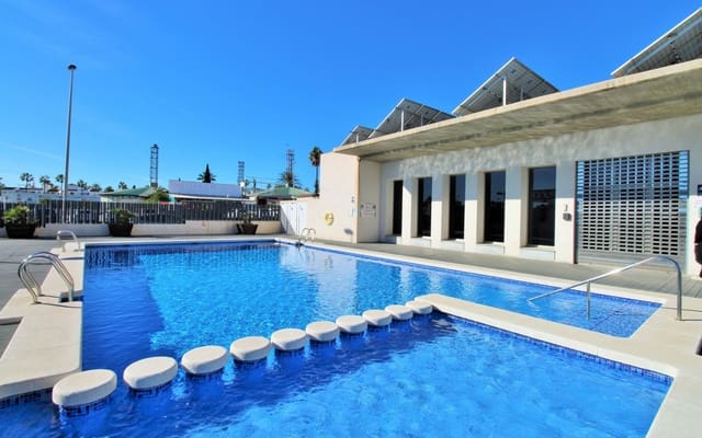 2 soveværelse Penthouse til salg i Villamartin, Orihuela med swimmingpool - € 289.900 (Ref: 9444764)