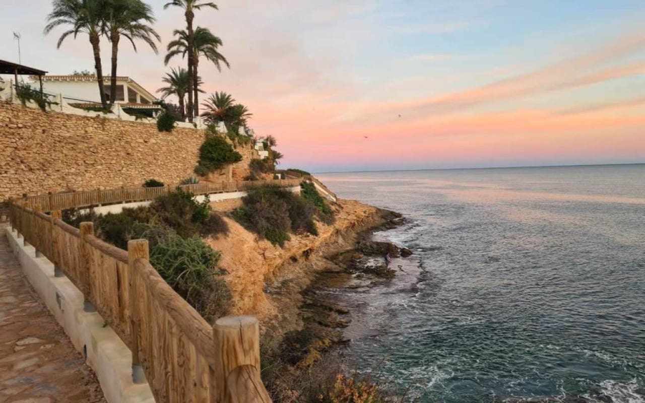 2 bedroom Penthouse for sale in Playa Flamenca with pool - € 227,000 (Ref: 9444765)