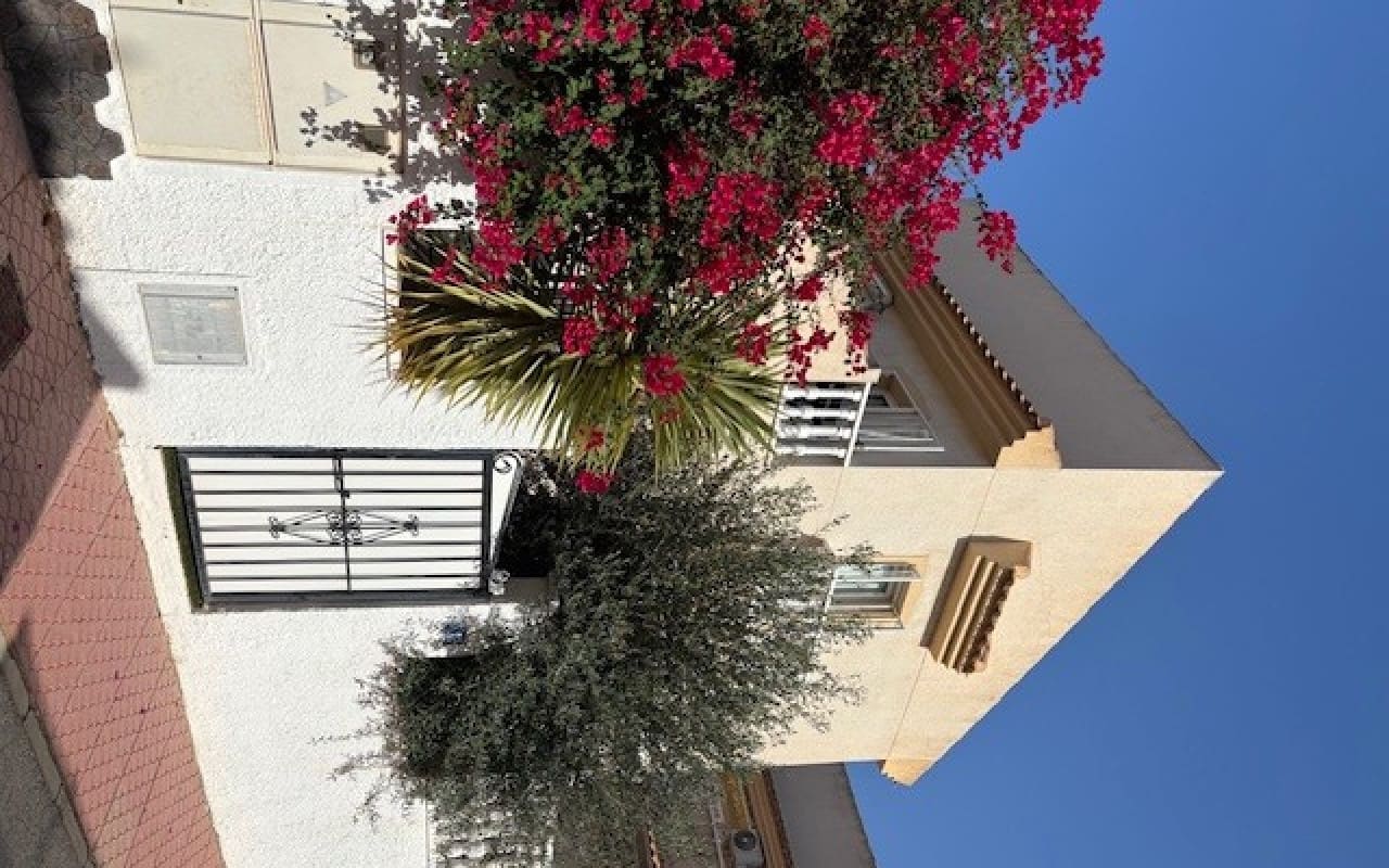 3 makuuhuone Huvila myytävänä paikassa Ciudad Quesada mukana uima-altaan - 230 000 € (Ref: 9449756)