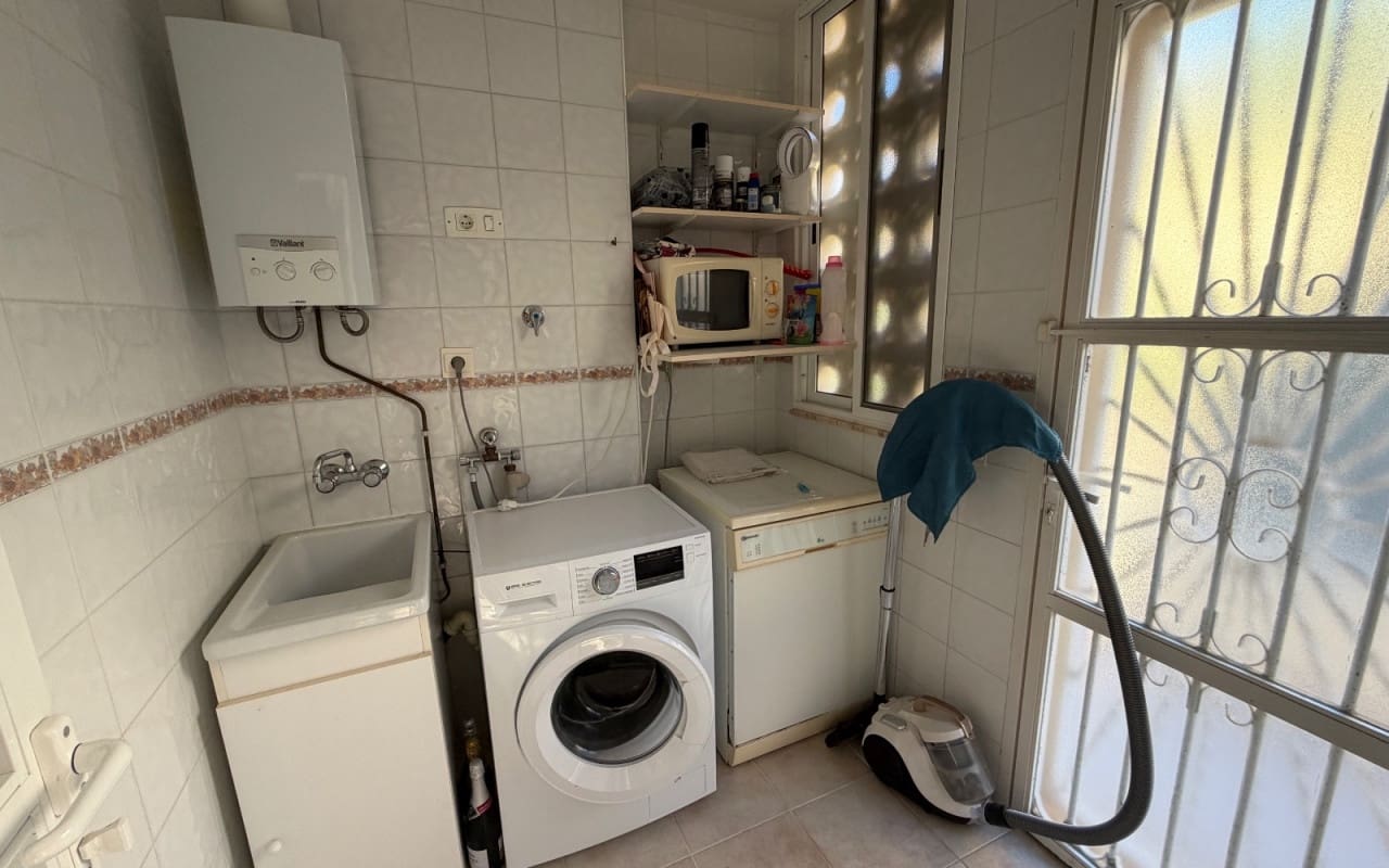 3 soveværelse Villa til salg i La Marquesa med swimmingpool - € 257.500 (Ref: 9449757)