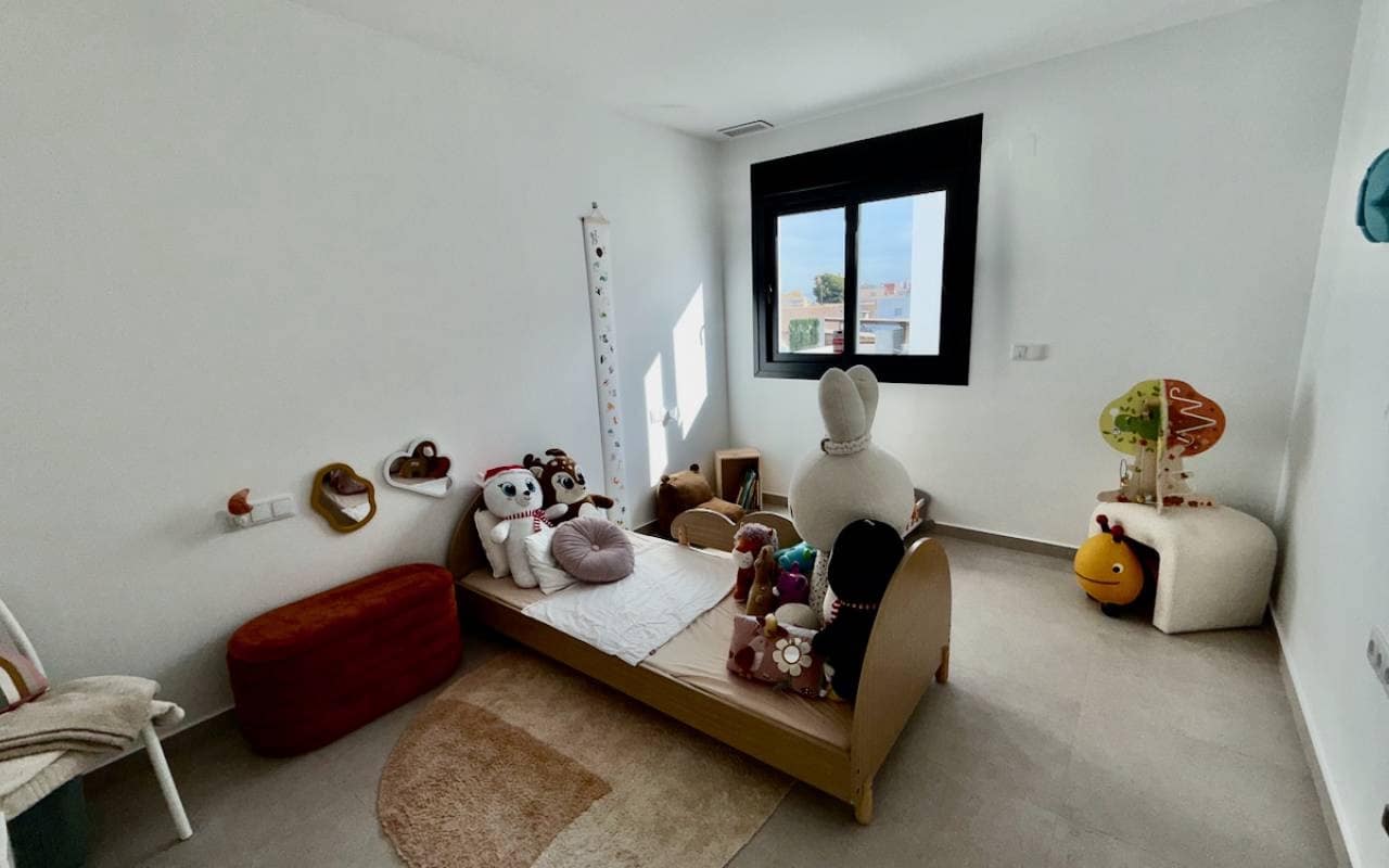 3 bedroom Villa for sale in Formentera del Segura with pool - € 325,000 (Ref: 9479348)