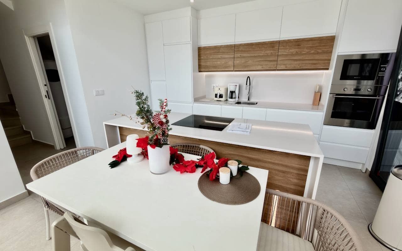 3 bedroom Villa for sale in Formentera del Segura with pool - € 325,000 (Ref: 9479348)