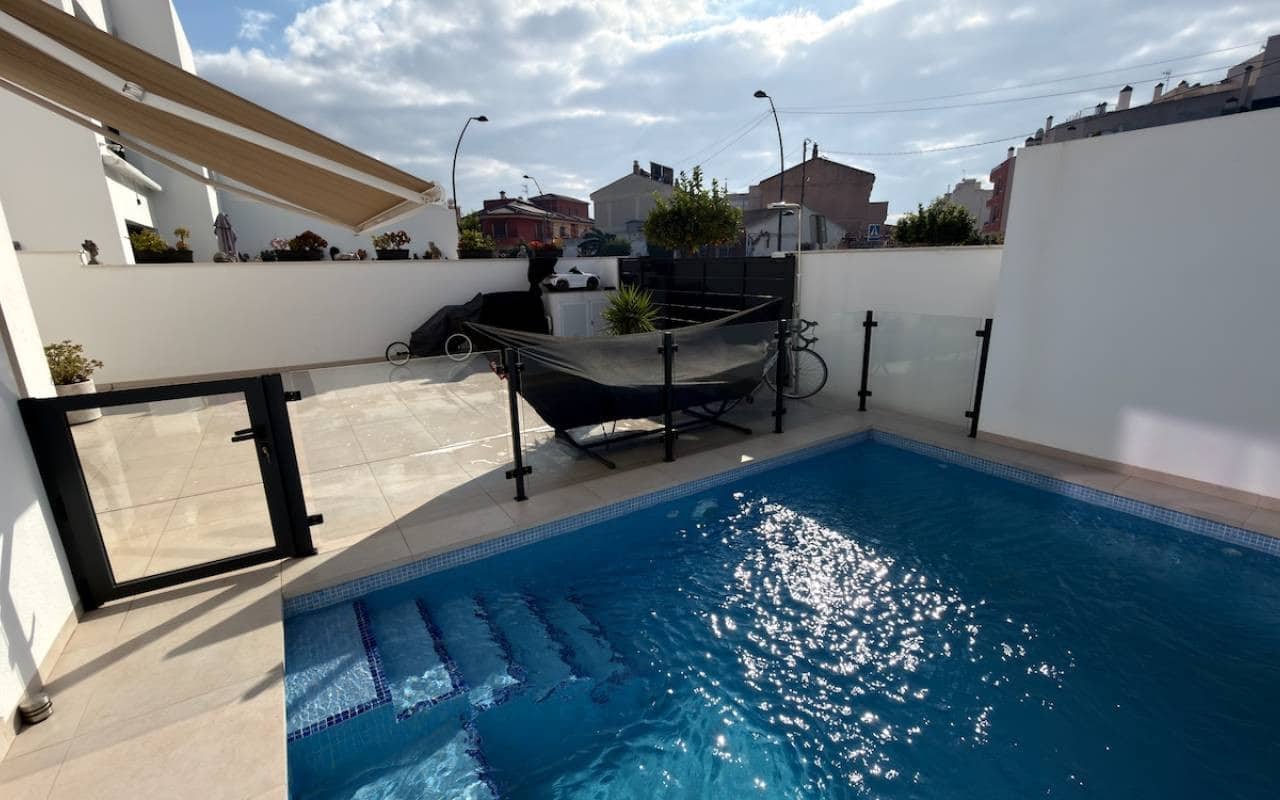 3 bedroom Villa for sale in Formentera del Segura with pool - € 325,000 (Ref: 9479348)