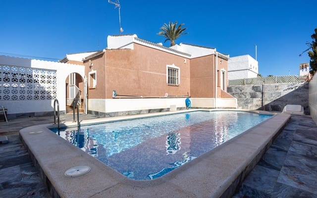 3 chambre Villa/Maison à vendre à El Chaparral, Torrevieja avec piscine - 330 000 € (Ref: 9479349)
