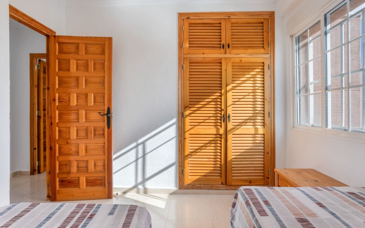 3 Zimmer Villa zu verkaufen in Torrevieja mit Pool - 330.000 € (Ref: 9479349)