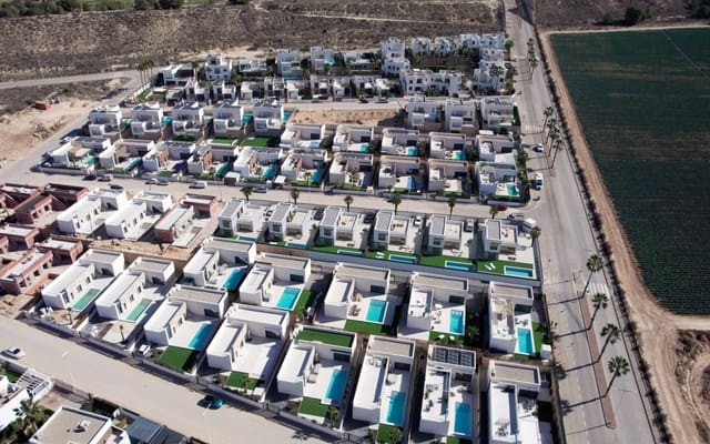 3 bedroom Villa for sale in Algorfa - € 535,000 (Ref: 9479358)