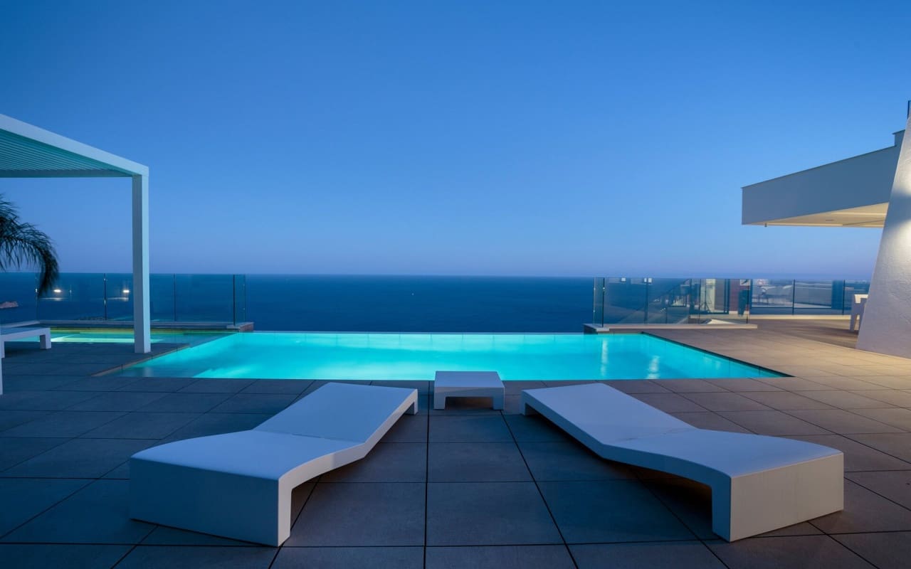 3 bedroom Villa for sale in Cumbre del Sol - € 1,691,000 (Ref: 9479360)