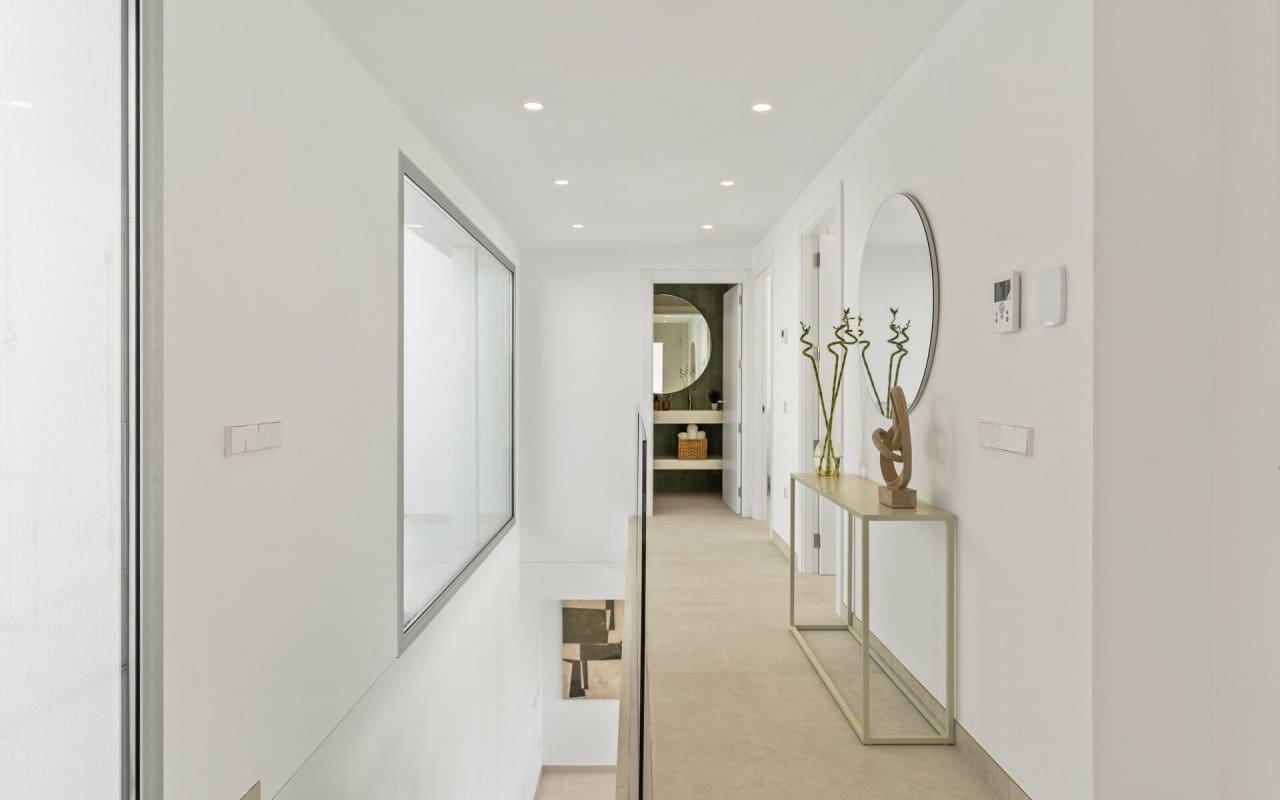 3 bedroom Villa for sale in Cumbre del Sol - € 1,691,000 (Ref: 9479360)