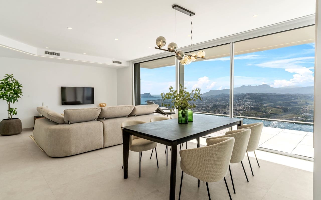 3 bedroom Villa for sale in Cumbre del Sol - € 1,691,000 (Ref: 9479360)