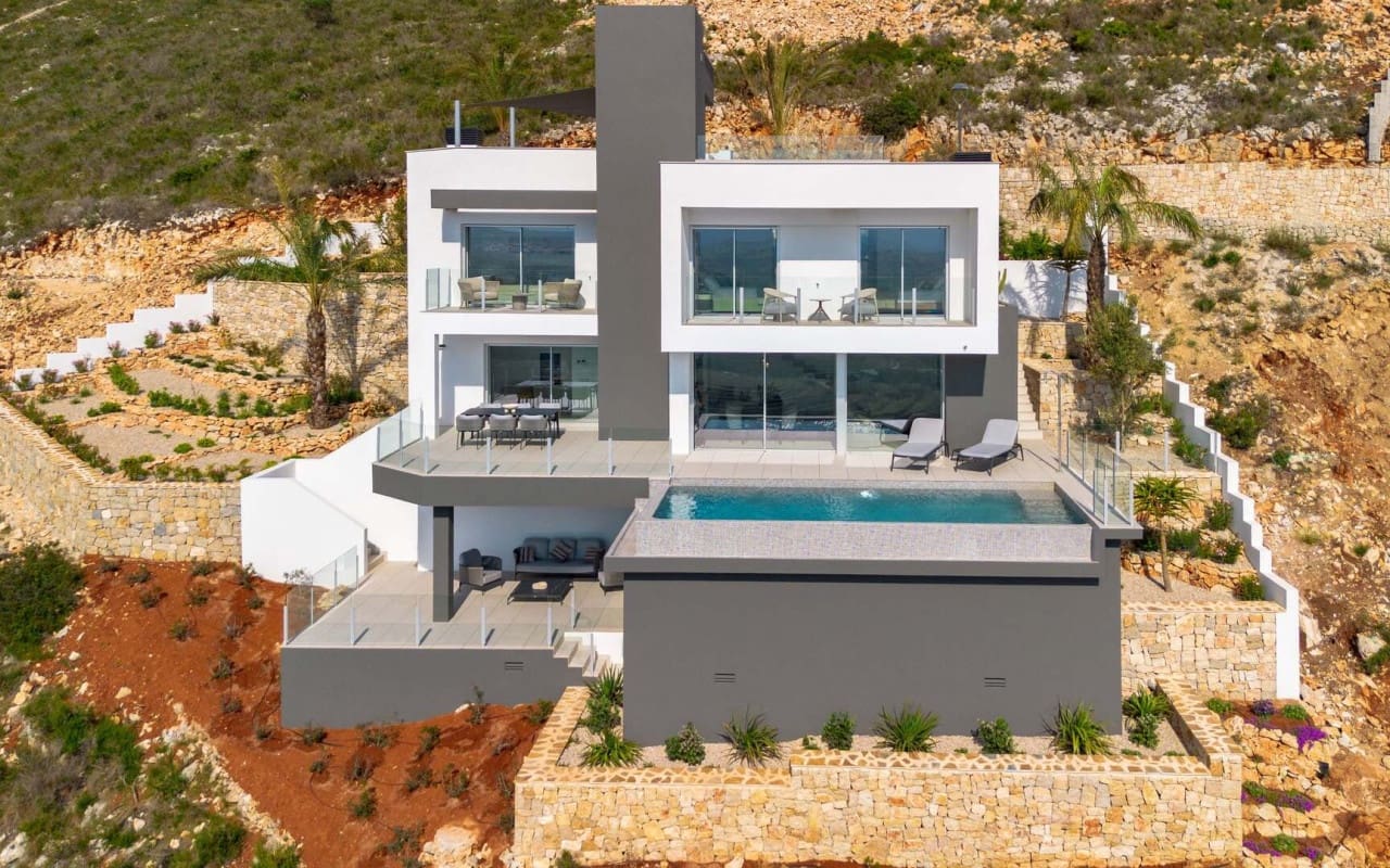 3 bedroom Villa for sale in Cumbre del Sol - € 1,691,000 (Ref: 9479360)