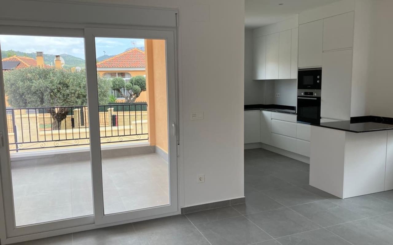 2 bedroom Villa for sale in La Romana with pool - € 220,000 (Ref: 9479367)