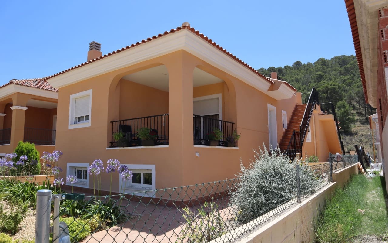 2 bedroom Villa for sale in La Romana with pool - € 220,000 (Ref: 9479367)