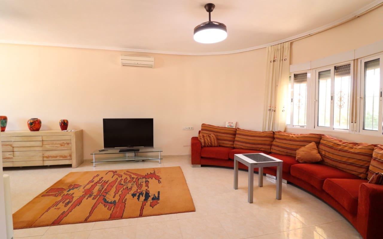 3 sovrum Finca/Hus på landet till salu i Catral med pool - 375 000 € (Ref: 9479370)