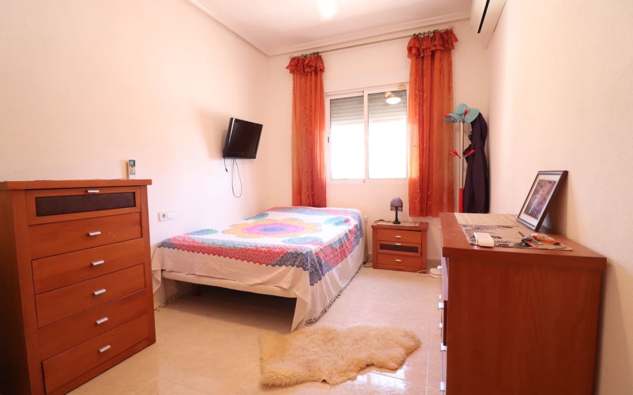 3 sovrum Finca/Hus på landet till salu i Catral med pool - 375 000 € (Ref: 9479370)