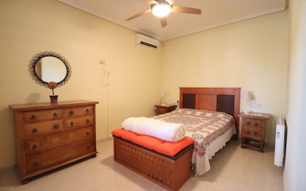 3 sovrum Finca/Hus på landet till salu i Catral med pool - 375 000 € (Ref: 9479370)