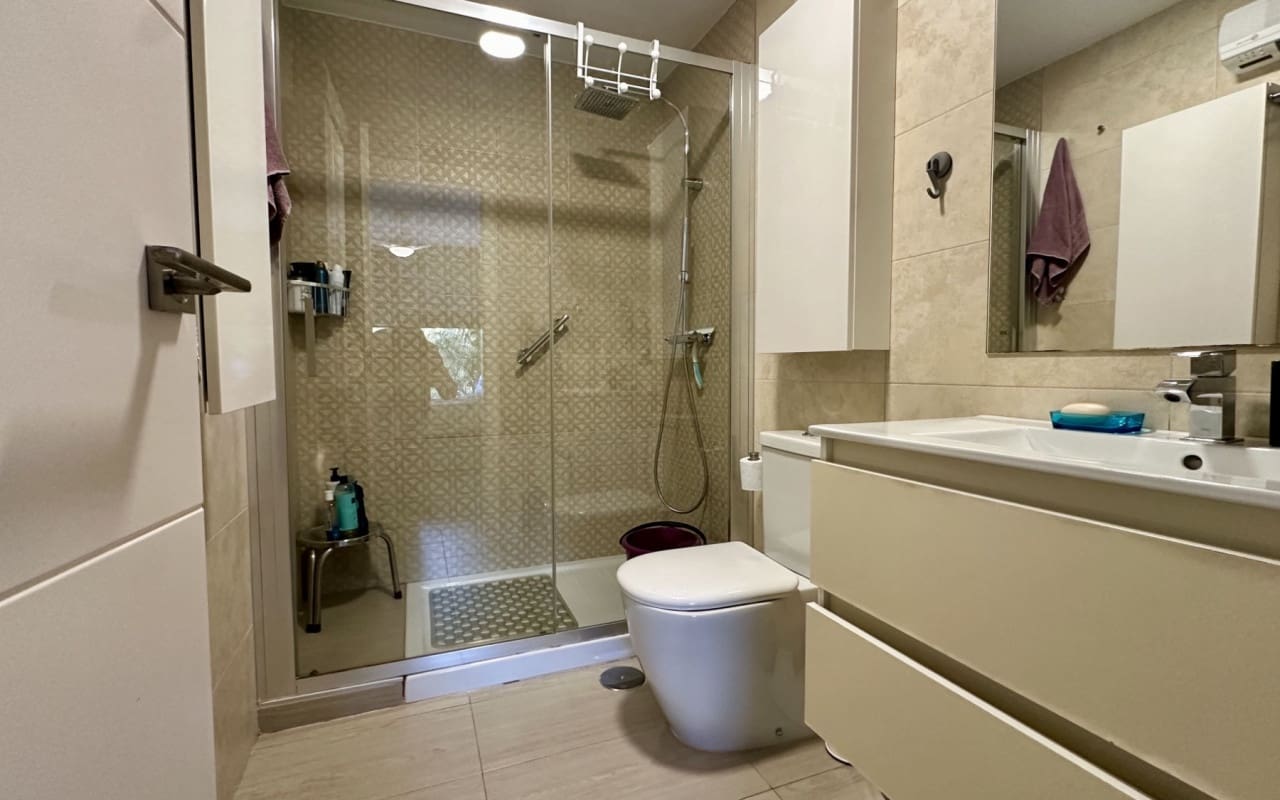 3 bedroom Apartment for sale in Orihuela Costa with pool - € 295,000 (Ref: 9479374)