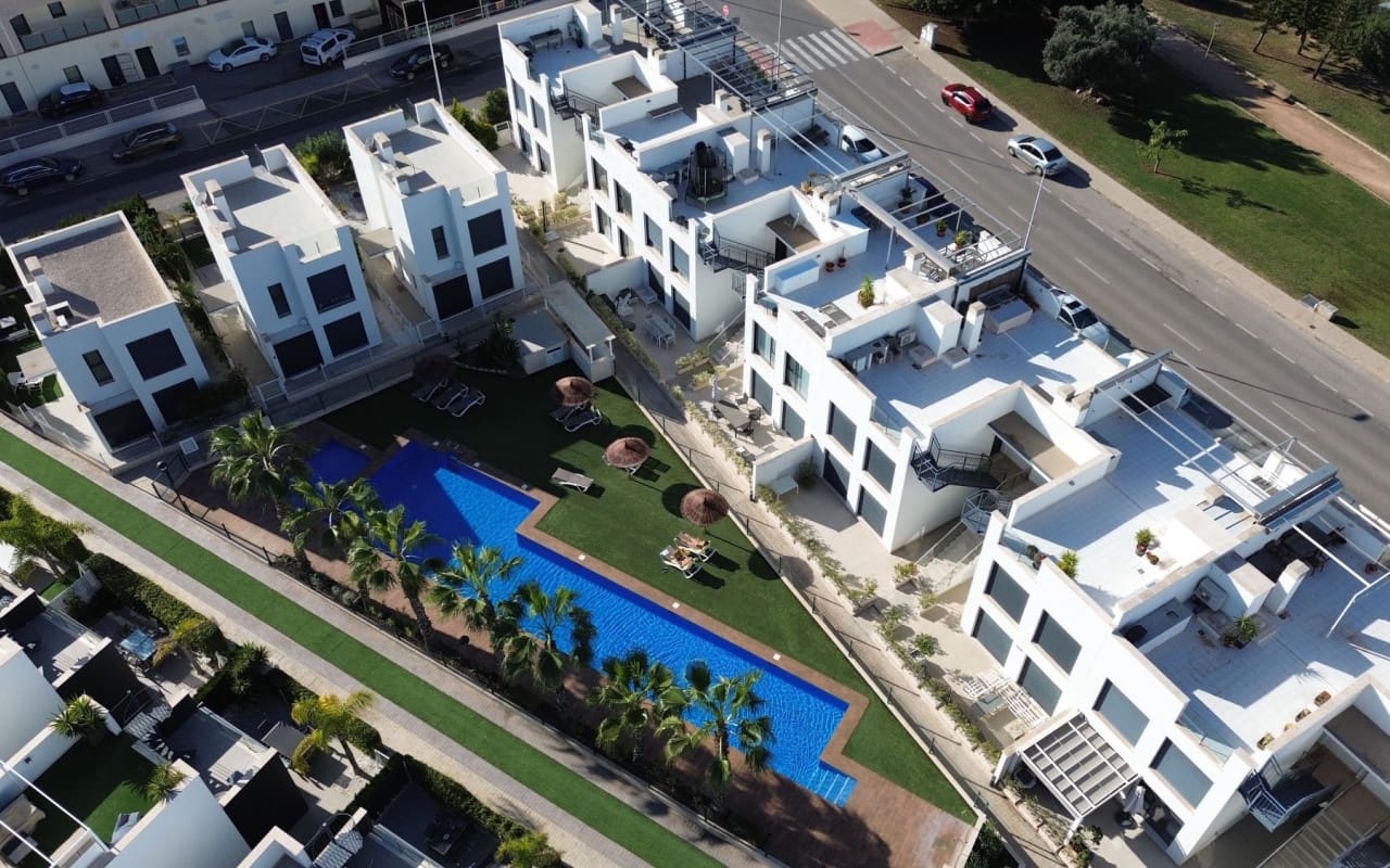 3 bedroom Apartment for sale in Orihuela Costa with pool - € 295,000 (Ref: 9479374)